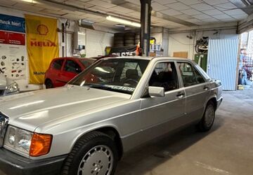 Mercedes-Benz 190 205.000 km 5.990 &euro; ratingen 40878