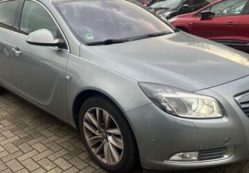 Opel Insignia 188.000 km 4.950 &euro; Marl 45772
