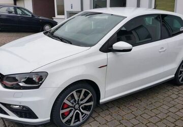 VW Polo 62.932 km 15.500 &euro; Essen 45355