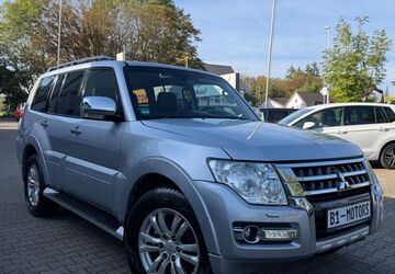 Mitsubishi Pajero 159.712 km 19.900 &euro; Mülheim 45481