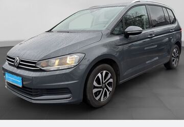 VW Touran 66.998 km 23.590 &euro; Duisburg 47059