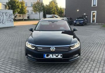 VW Passat 181.000 km 15.100 &euro; Essen 45128