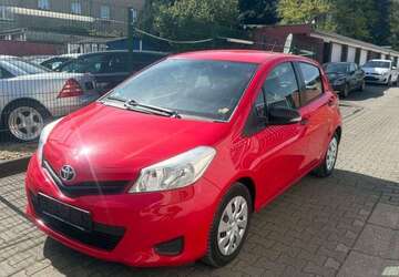 Toyota Yaris 126.000 km 5.100 &euro; Essen 45143