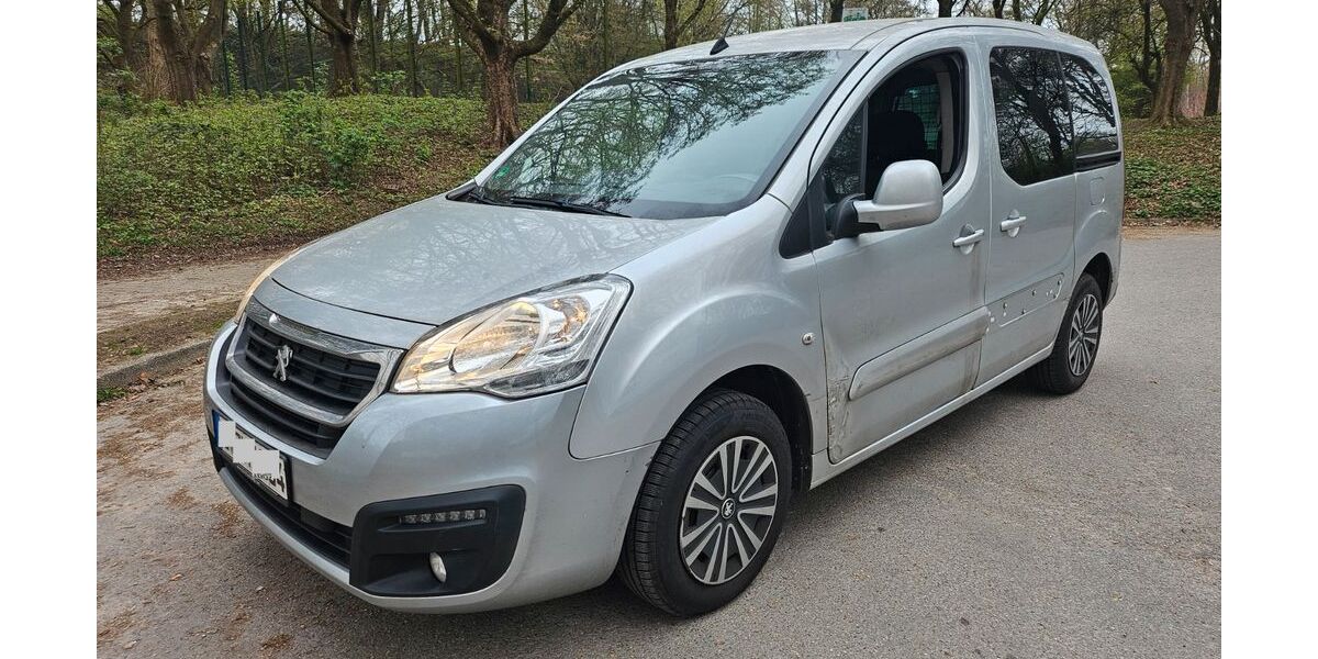 Peugeot Partner 223.326 km 4.850 &euro; Essen 45356