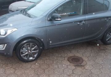 Hyundai i20 121.000 km 5.300 &euro; Bochum 44809
