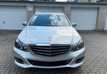 Mercedes-Benz E 200 178.000 km 11.999 &euro; Essen 45356