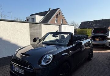 Mini Cooper SD Cabrio 130.000 km 17.900 &euro; Voerde 46562