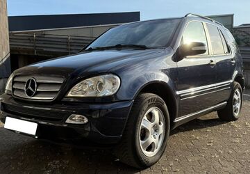Mercedes-Benz ML 270 243.000 km 4.700 &euro; Essen 45355