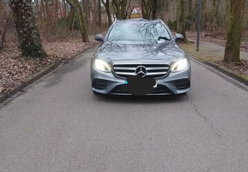 Mercedes-Benz E 220 90.000 km 22.500 &euro; Essen 45127