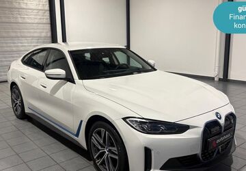BMW i4 59.757 km 32.390 &euro; Wuppertal 42287