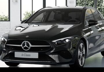 Mercedes-Benz A 180 9.900 km 34.990 &euro; Duisburg 47138