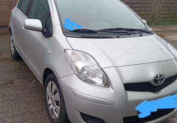 Toyota Yaris 178.500 km 2.599 &euro; ESSEN 45289