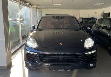 Porsche Cayenne 275.000 km 31.450 &euro; Mülheim an der Ruhr 45478