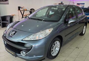 Peugeot 207 146.000 km 3.490 &euro; Recklinghausen 45661