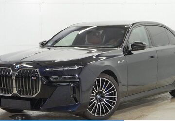 BMW i7 5.105 km 126.660 &euro; Mülheim 45472