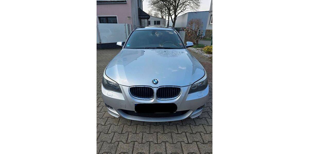 BMW 520 225.000 km 9.399 &euro; Velbert (Tönisheide) 42553