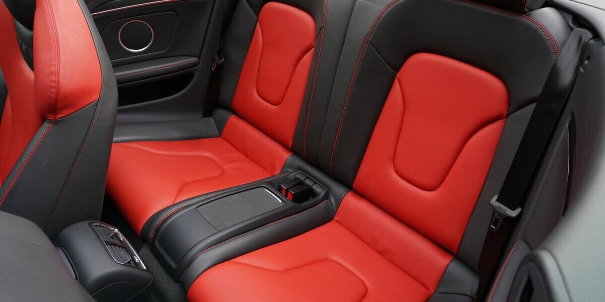 Audi RS5 4.2 1.Hd. B&O MMI 280km/h Carbon Exklusiv 47.641 km 58.900 &euro; Wuppertal 42327