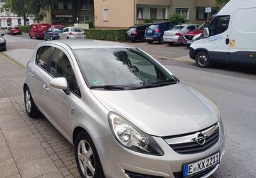 Opel Corsa 124.500 km 3.900 &euro; Essen 45357