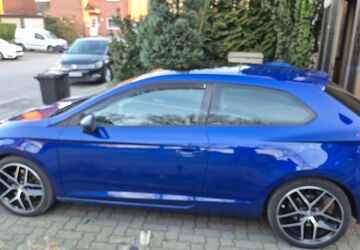 Seat Leon 95.700 km 14.995 &euro; Dorsten 46284
