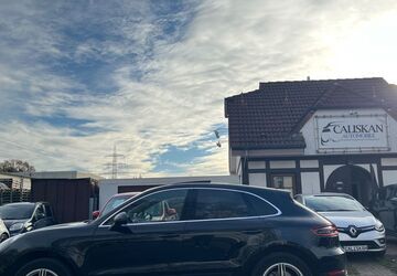 Porsche Macan 153.025 km 29.750 &euro; Dinslaken 46539