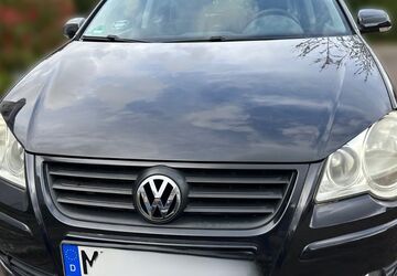 VW Polo 94.000 km 2.490 &euro; Mülheim 45481