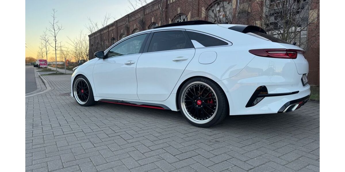 Kia pro ceed / ProCeed 69.000 km 18.599 &euro; Dinslaken 46535