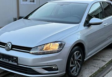 VW Golf 98.000 km 12.490 &euro; Hattingen 45525