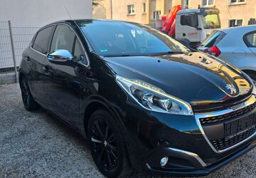 Peugeot 208 129.000 km 5.100 &euro; Essen 45144