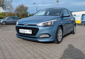 Hyundai i20 88.801 km 9.650 &euro; Essen 45326