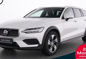 Volvo V60 Cross Country 48.780 km 33.350 &euro; Witten 58453