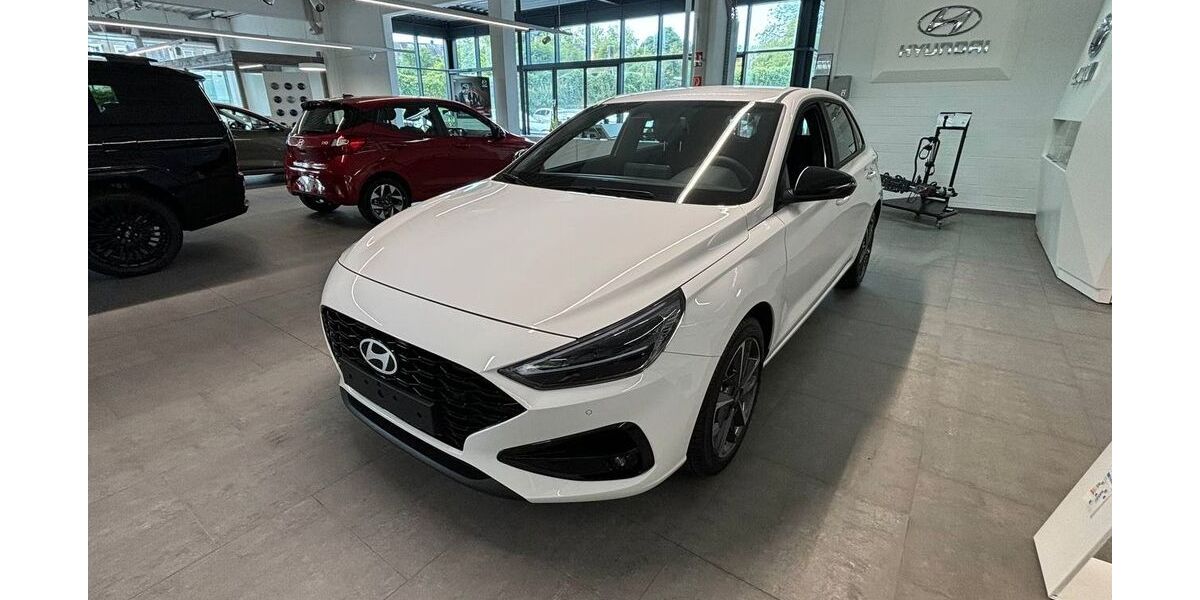 Hyundai i30 12.500 km 20.990 &euro; Wuppertal 42281