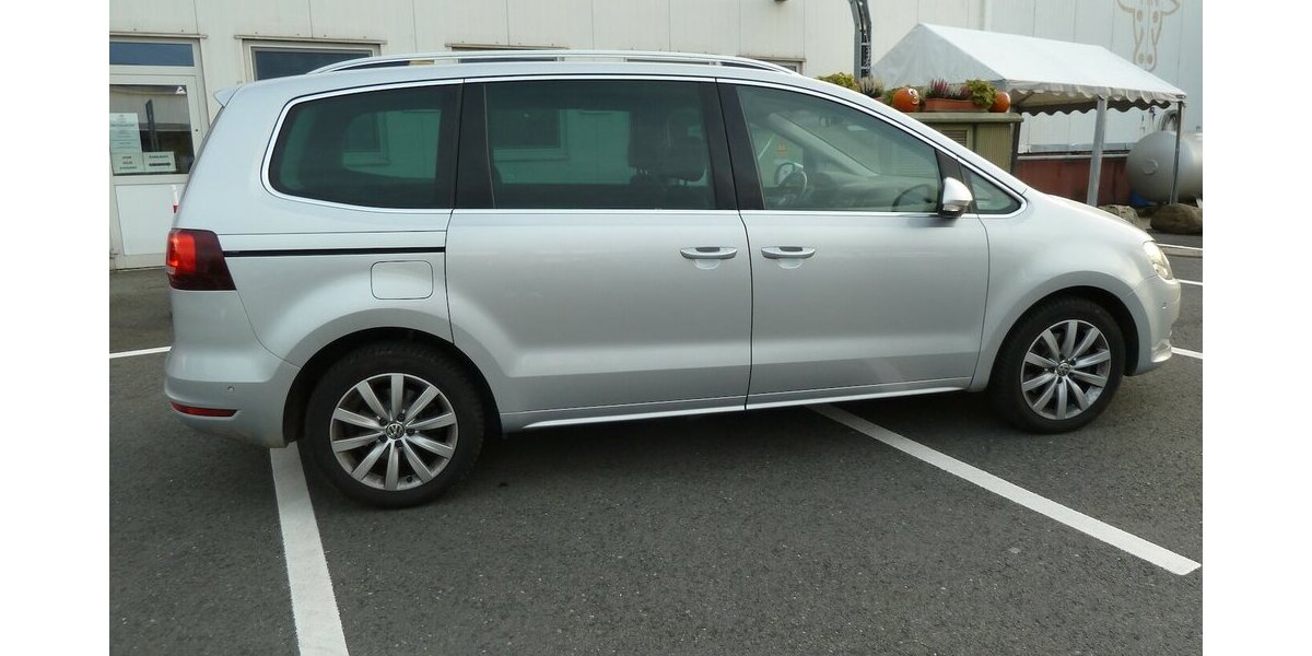 VW Sharan 2.0 TDI DSG Panorama Navi Leder 7 Sitze + 175.000 km 17.900 &euro; Ratingen 40885