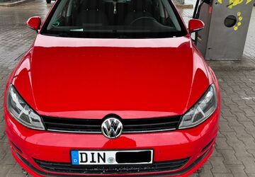 VW Golf 135.356 km 8.300 &euro; Dinslaken 46537