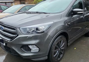 Ford Kuga 83.000 km 12.900 &euro; Essen 45219