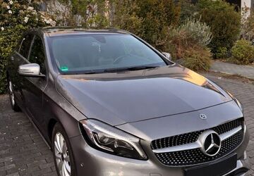 Mercedes-Benz A 180 129.100 km 17.400 &euro; Mülheim an der Ruhr 45481