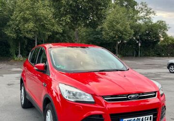 Ford Kuga 156.000 km 8.400 &euro; Duisburg 47228