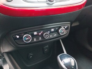 Opel Crossland X GS Line AHK Kam SHZ LHZ Tempo 21.775 km 18.670 &euro; HAAN 42781