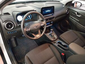 Hyundai Kona Prime 2WD H-UP Kam Navi SHZ LHZ ACC 27.595 km 20.490 &euro; HAAN 42781