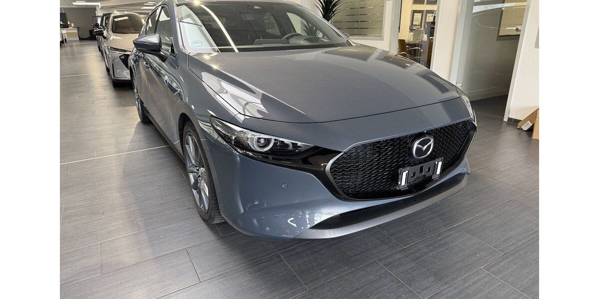 Mazda 3 51.775 km 17.490 &euro; Erkrath 40699