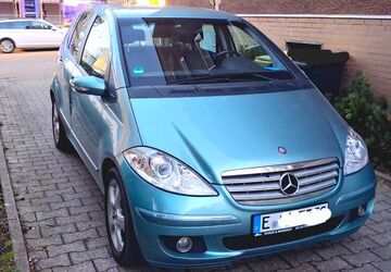Mercedes-Benz A 180 214.000 km 1.800 &euro; Essen 45127