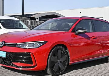 VW Passat Variant 14.590 km 40.990 &euro; Duisburg 47178