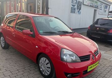 Renault Clio 16.000 km 2.990 &euro; Essen 45143