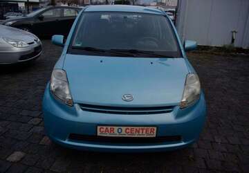 Daihatsu Sirion 149.000 km 2.450 &euro; Bottrop 46242