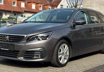 Peugeot 308 124.300 km 9.490 &euro; Essen 45327