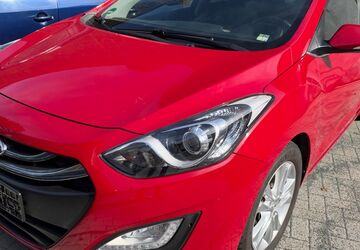 Hyundai i30 110.000 km 8.600 &euro; ESSEN 45326