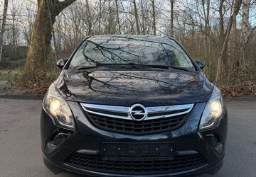 Opel Zafira Tourer 208.231 km 5.990 &euro; Essen 45327