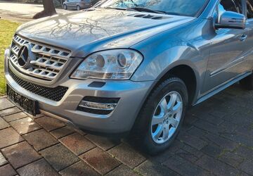 Mercedes-Benz ML 350 161.423 km 13.900 &euro; Dorsten 46286