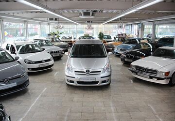 Toyota Corolla Verso 225.000 km 3.490 &euro; Essen 45356