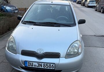 Toyota Yaris 59.000 km 2.000 &euro; Duisburg 47249