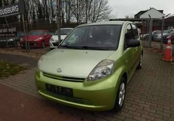 Daihatsu Sirion 164.000 km 2.250 &euro; Duisburg 47249